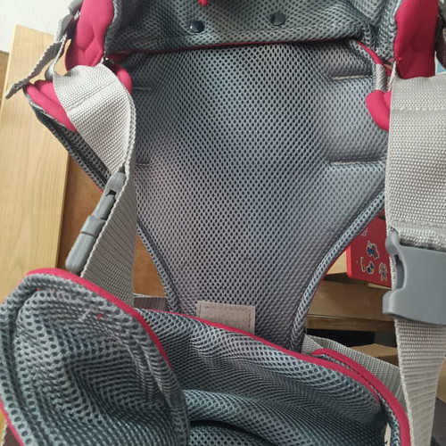 Baby Carrier new, red, very soft