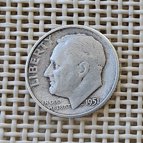 One Roosevelt Dime 1951 silver 0.900 used, rare 2.5g