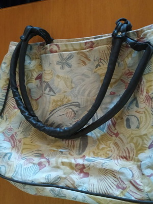 Women's beach bag like new with zipper