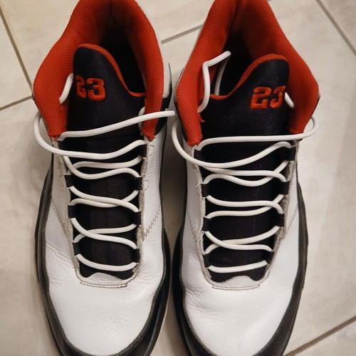 Air Jordan athletic shoes size 45 used for basketball and gym