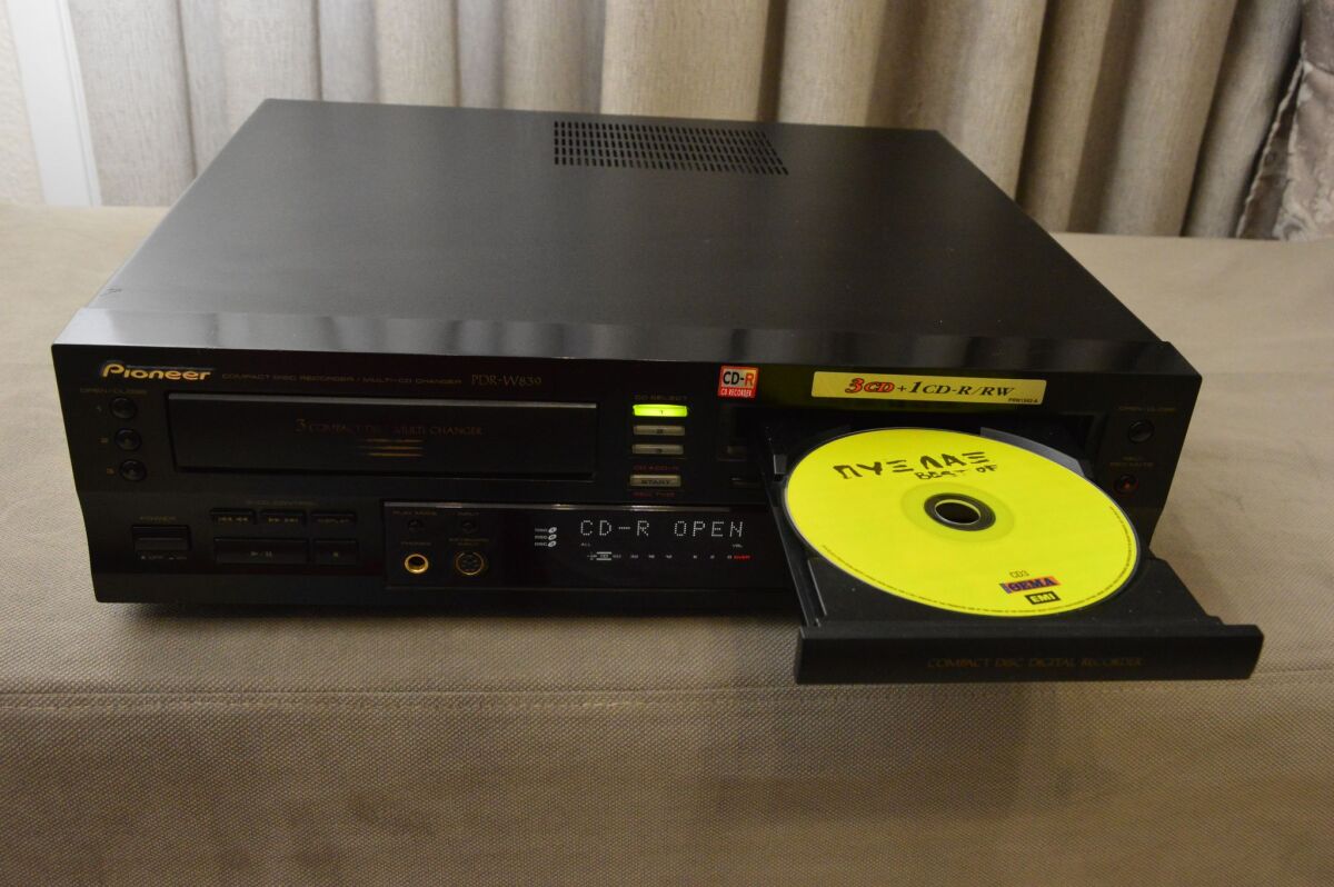 Pioneer PDR-W839 CD recorder used, right… - € 70,00 - Vendora.cy