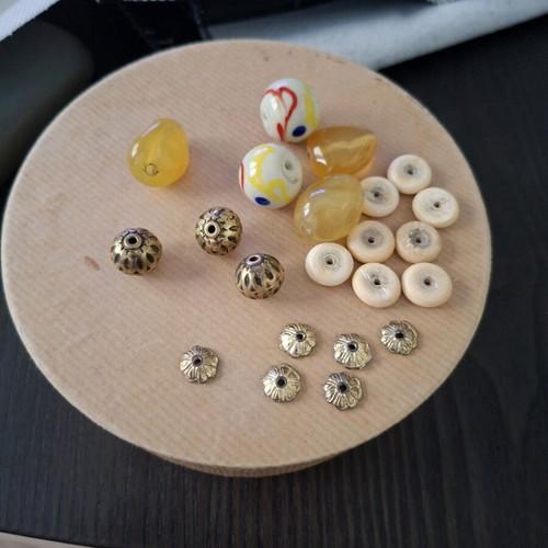 Beads for bracelet like new