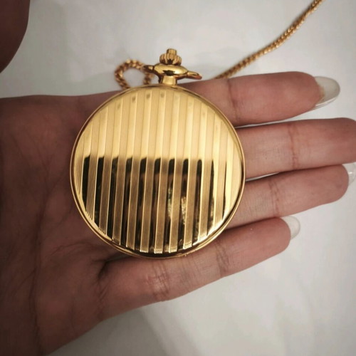 Vintage Royal pocket watch like new, gold color