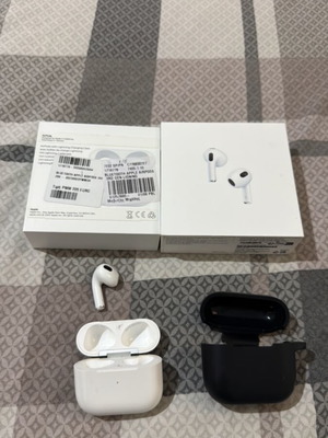 AirPods 3 single earbud with case and Lightning cable