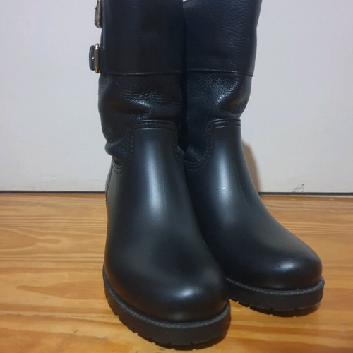 Feng Shoe black boots like new, leather and galoshes, size 38