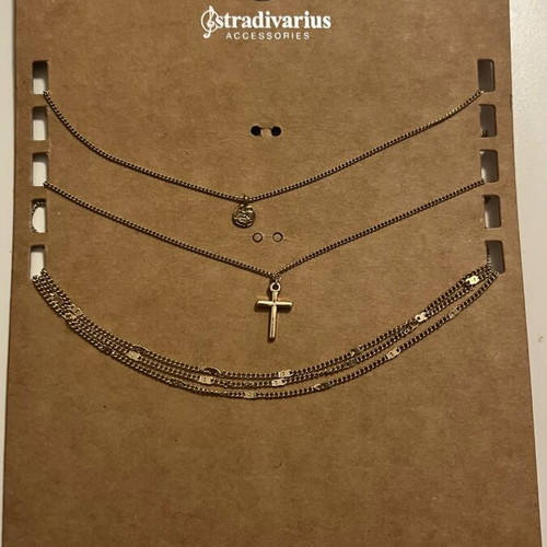 Stradivarius necklace new gold color