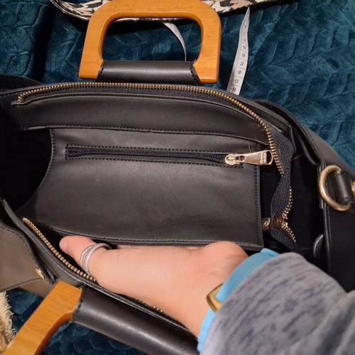 Elizabeth George Handheld Bag Black Like New with Wooden Handle and Strap