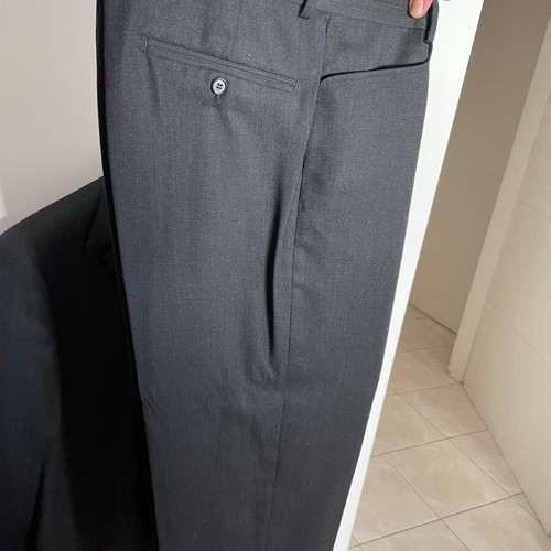 Bitsiani men's suit set like new, size 50, dark charcoal