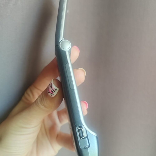 Motorola W377 mobile phone, gray