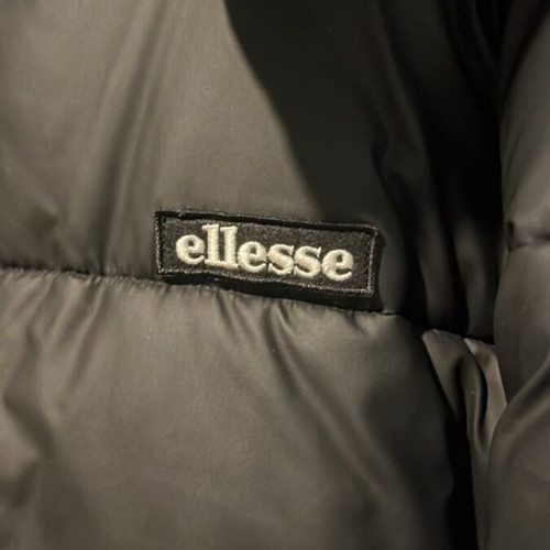 Ellesse black waterproof puffer jacket like new, cropped