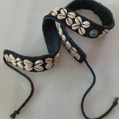 Handmade vintage ethnic belt with shells, like new