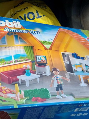 Playmobil 6020 Лятна къща комплект в добро състояние