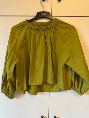 Zara crop shirt green, like new, size M