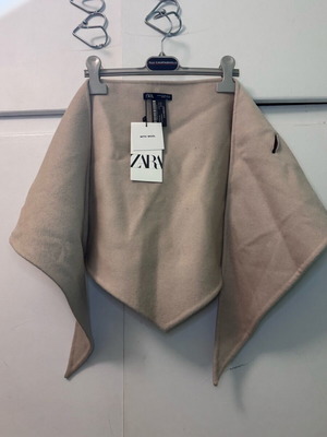 ZARA Шал/Пончо Ново с Вълна Бежово