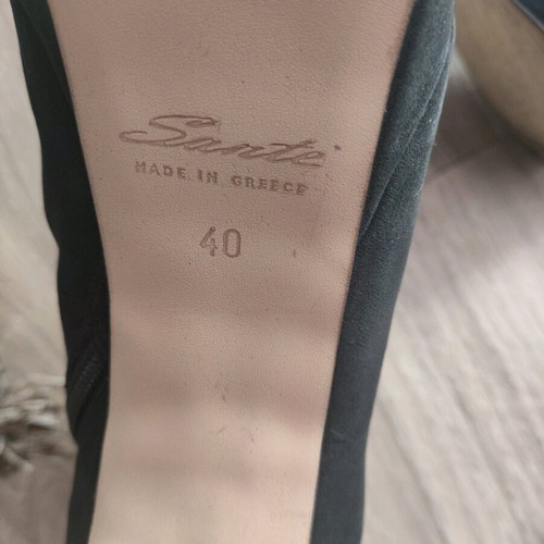 Sante black ankle boots like new, size 40