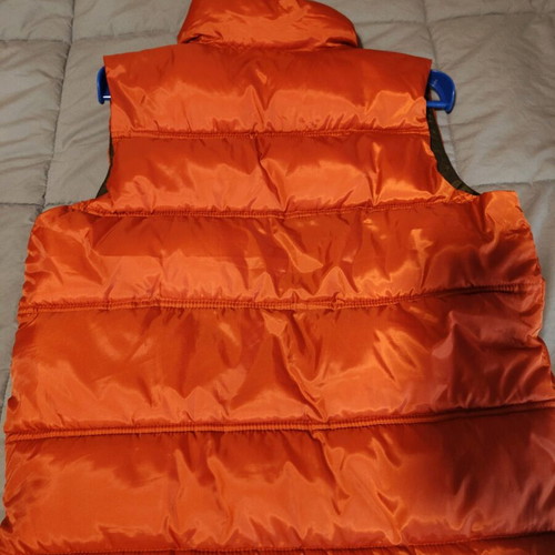 Gap kids sleeveless vest unused, like new, green and orange