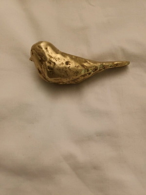 Sitting Bird made of brass (302)