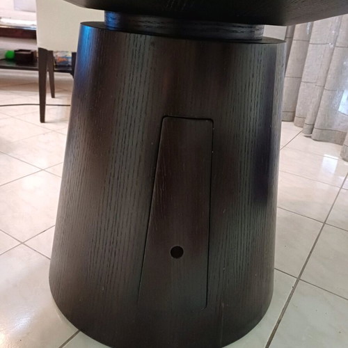 Rotonda table like new, oak wood wenge with bottle holder