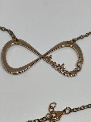 One Direction Infinity Necklace like new, rose gold color