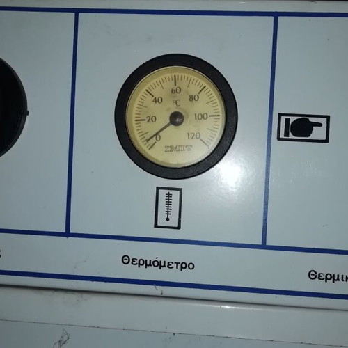 Oil burner boiler used with 1000 l tank and preheater