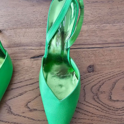 Sante women's green satin slingback pumps size 38 like new