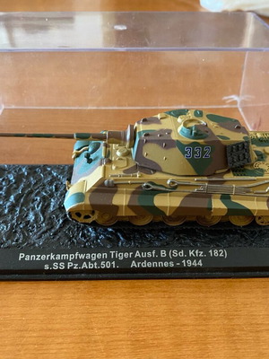 Tiger-1944 battle tank miniature used, collectible