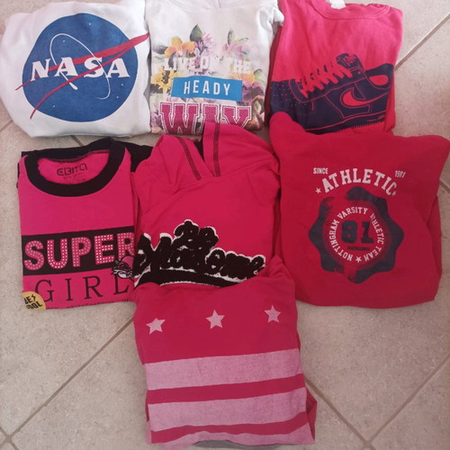 Girls' sweatshirts in excellent condition, pack