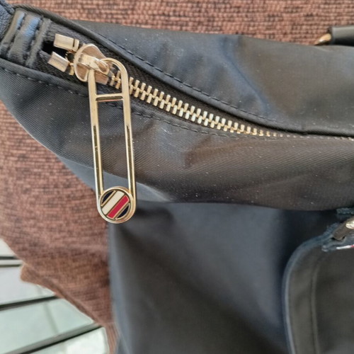 Tommy Hilfiger Shoulder Bag Like New Black