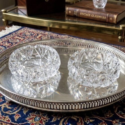 Vintage crystal ashtrays set like new with pinwheel cut design
