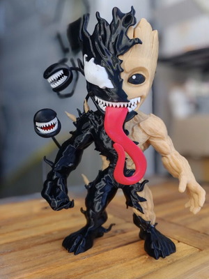 Venomized Groot Collectible Figure 30cm like new, 3D Printed Mashup Marvel