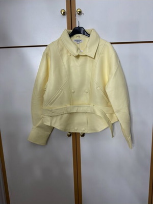 Yellow leather jacket with large lapel and belt one size new