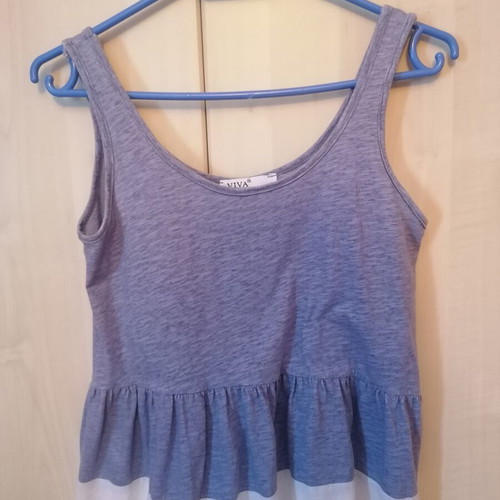 Viva top with lace trim like new, size S/M, white and blue