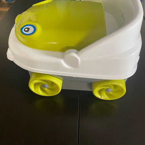 Bebe Stars Green Yoyo Car Potty like new with music and removable bucket