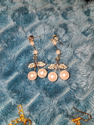 Σκουλαρίκια Κερασάκια με Πέρλες Καινούργια, Άσπρα και Ασημί