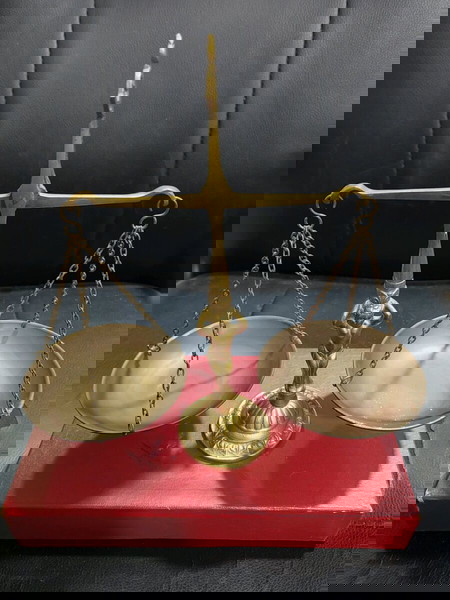 ζυγαριά ακρίβειας