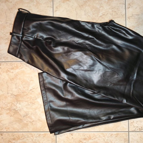 Leather pants new, size L, black