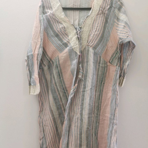 Beach dress like new, long sleeve, pink and turquoise