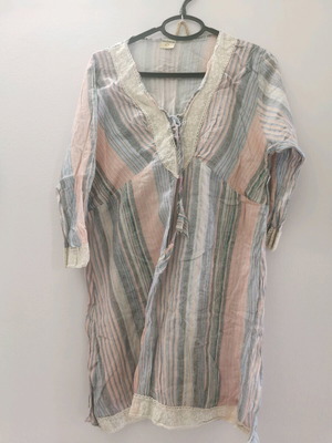 Beach dress like new, long sleeve, pink and turquoise