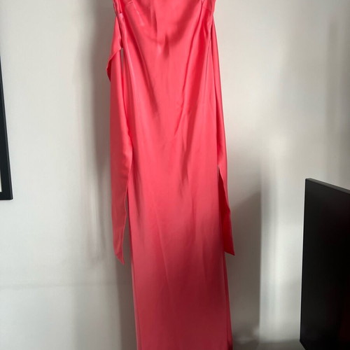 Iridescent pink dress like new, one size, strapless with ties