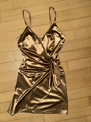 Evening dress like new, size M