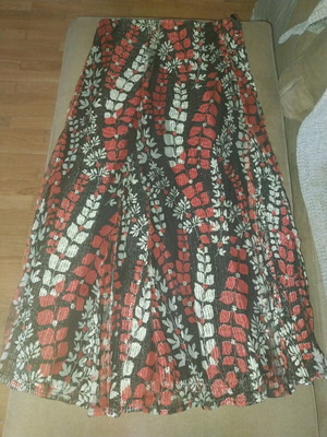 Marks & Spencer skirt with elastic waist like new, black and multicolor XXL