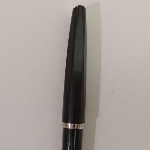 Black pen used, length 13.7 cm