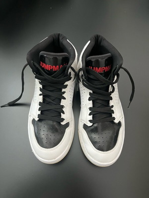 Jordan Acces athletic shoes like new, leather, size 40.5