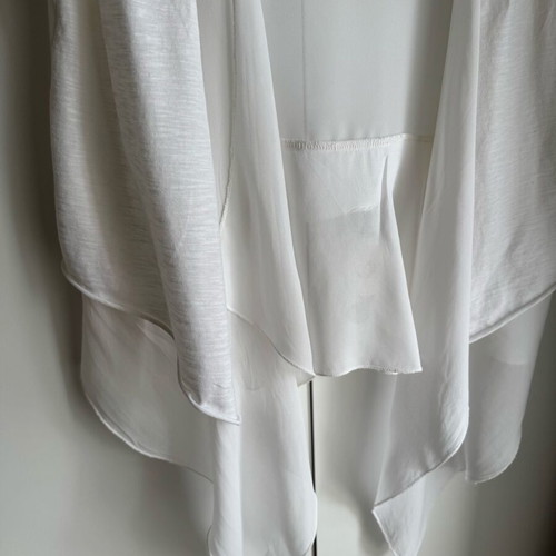 Please cardigan with asymmetries size S like new, white
