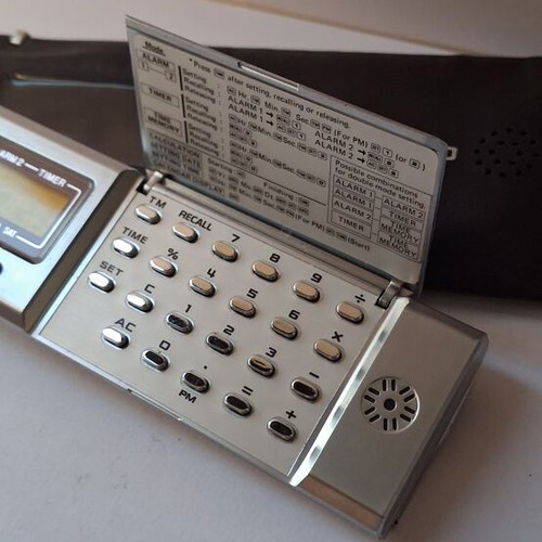 Casio MQ-2 Micro Computer Quartz calculator like new with case