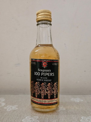 Seagram's 100 Pipers De Lux Scotch whisky miniature new
