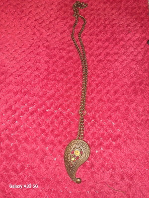 Women's necklace like new