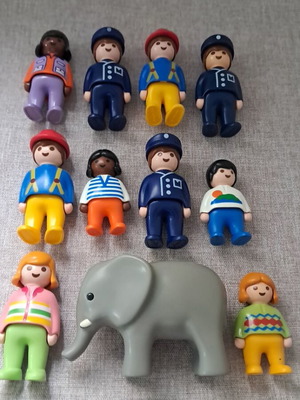 Playmobil 123 10 φιγούρες και ελέφαντας σαν καινούργιο σετ