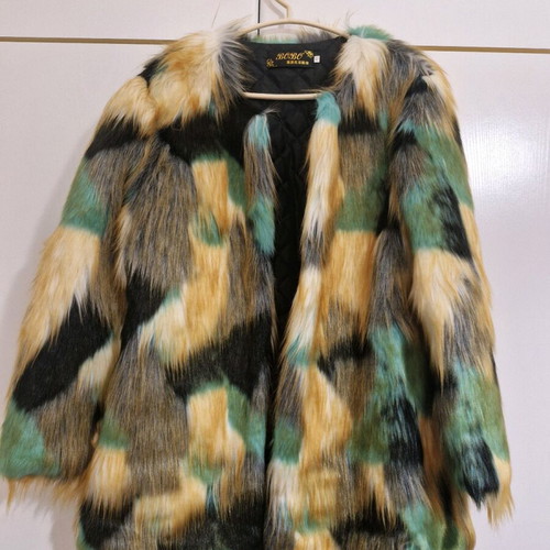 Ecological fur like new, size medium-large, multicolored