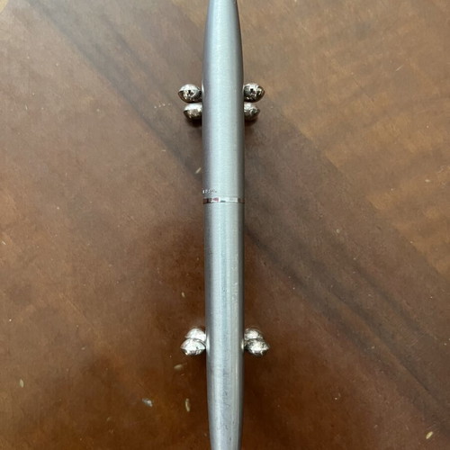 Sheafer pen like new, medium nib, needs ink cartridge